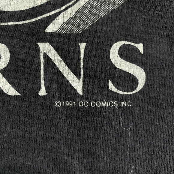 Vintage Batman Retruns Michael Keaton AOP Shirt Sz. L 1991 DC Comics - Picture 6 of 8